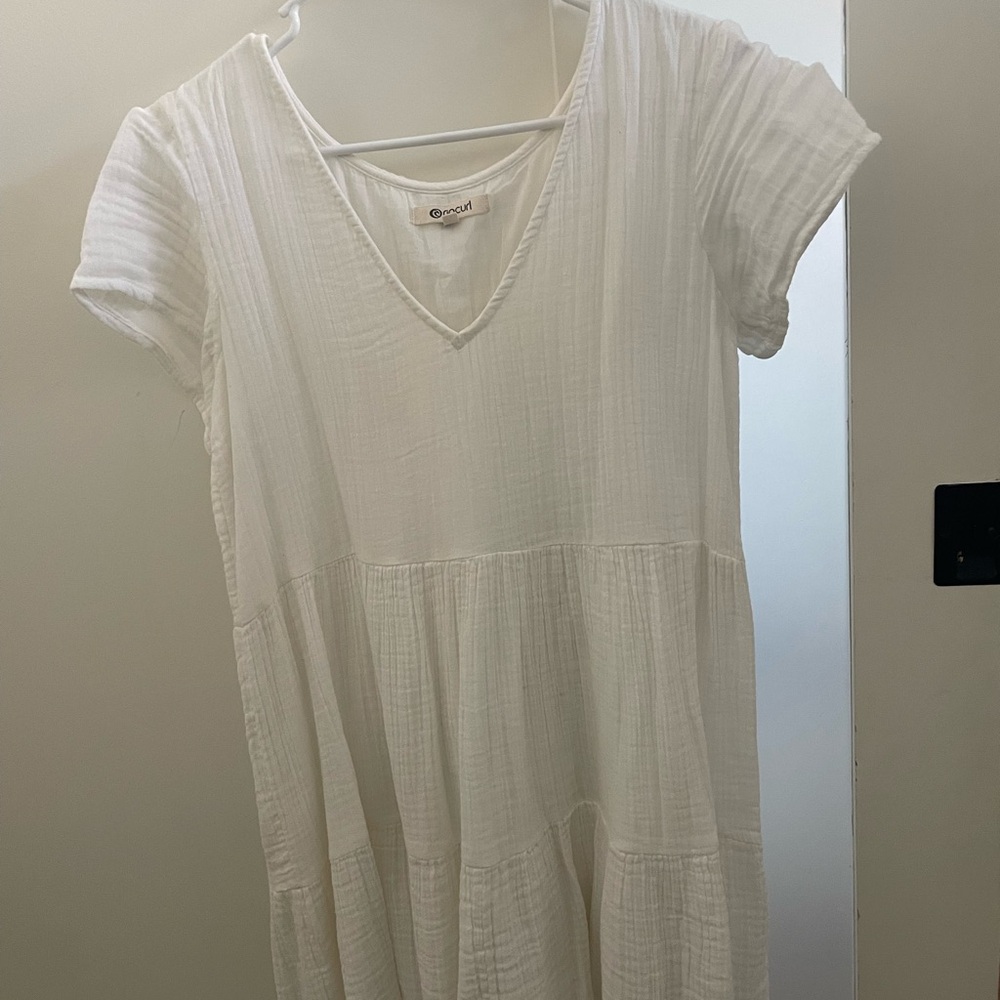 White linen ripcurl dress